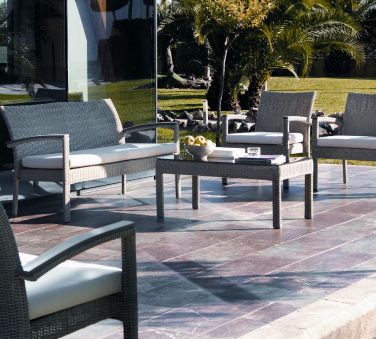 salon de jardin en fil de resine