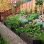 Aménager Un Jardin En Pente Ment Avoir Un Joli Jardin En Pente Jolies Idées En