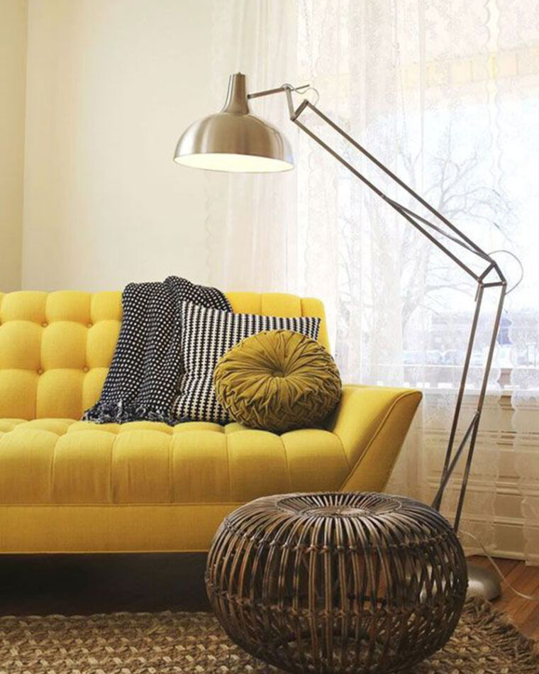 Canapé De Couleur Fauteuil Jaune La Couleur Intemporelle Et Tendance