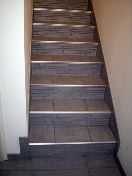 Carrelage Pour Escalier Extérieur Pose De Revêtement De sol Et De Mosaïque à Haute Rivoire