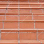 Carrelage Terre Cuite Exterieur Escaleras De Terracota Con Sedimentos De Calcio — Fotos De