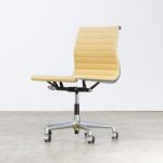 Charles Eames Fauteuil Charles &amp; Ray Eames Ea118 Fauteuil for Herman Miller