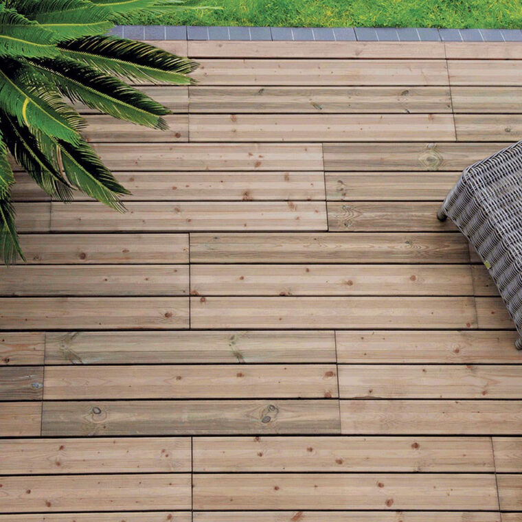 Dalle En Bois Pour Terrasse Terrasse Le Match Lames En Bois Vs Dalles En Bois
