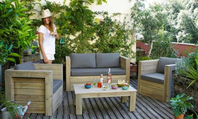 Deco Terrasse Pas Cher Un Mini Salon De Jardin Pour Petit Espace Joli Place
