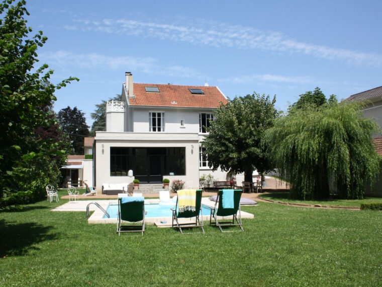 Maison Et Jardin Belle Maison Avec Jardin Et Piscine Tassin