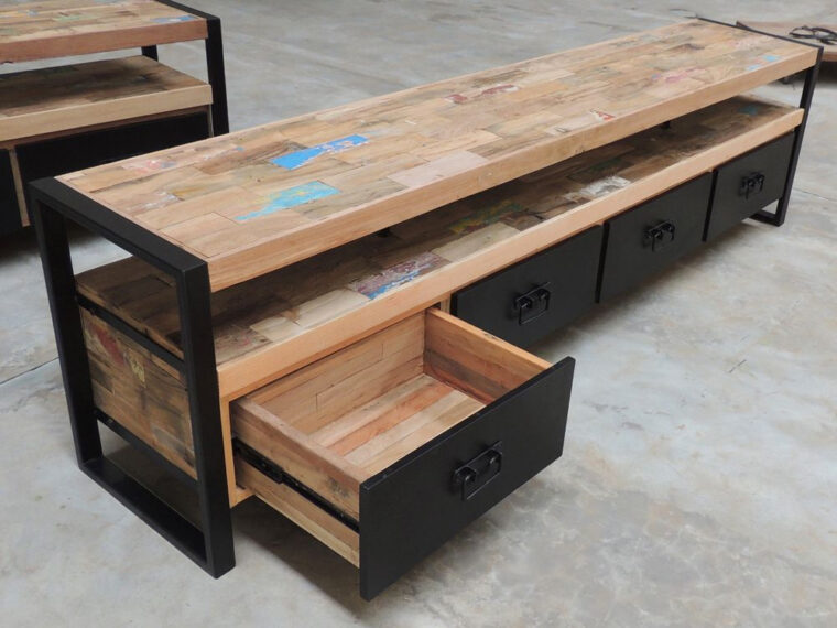 Meuble En Metal Grand Meuble Tv En Métal Et Vieux Bois De Bateau De Style