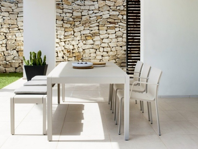 Table Exterieur Resine Table De Jardin Design 21 Idées Sur La forme Et Les Matériaux