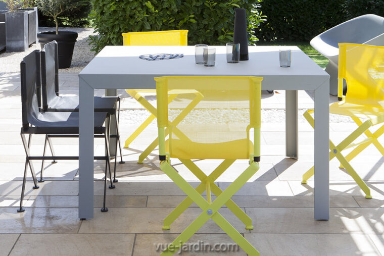 Table Jardin CarrÃ©e Grande Table De Jardin Design Carre 130x130cm Zef De