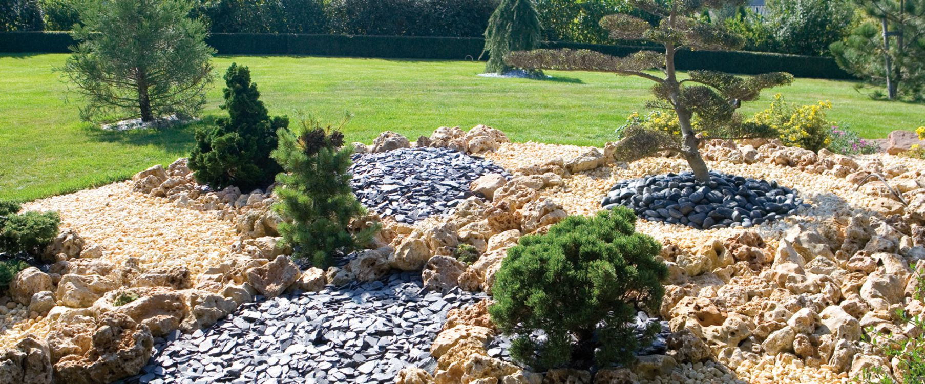 Décoration de jardin avec pierres