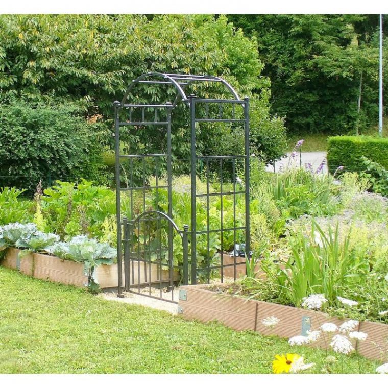 arche de jardin avec porte