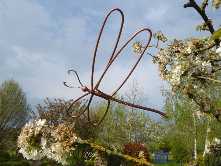 deco en fer pour jardin