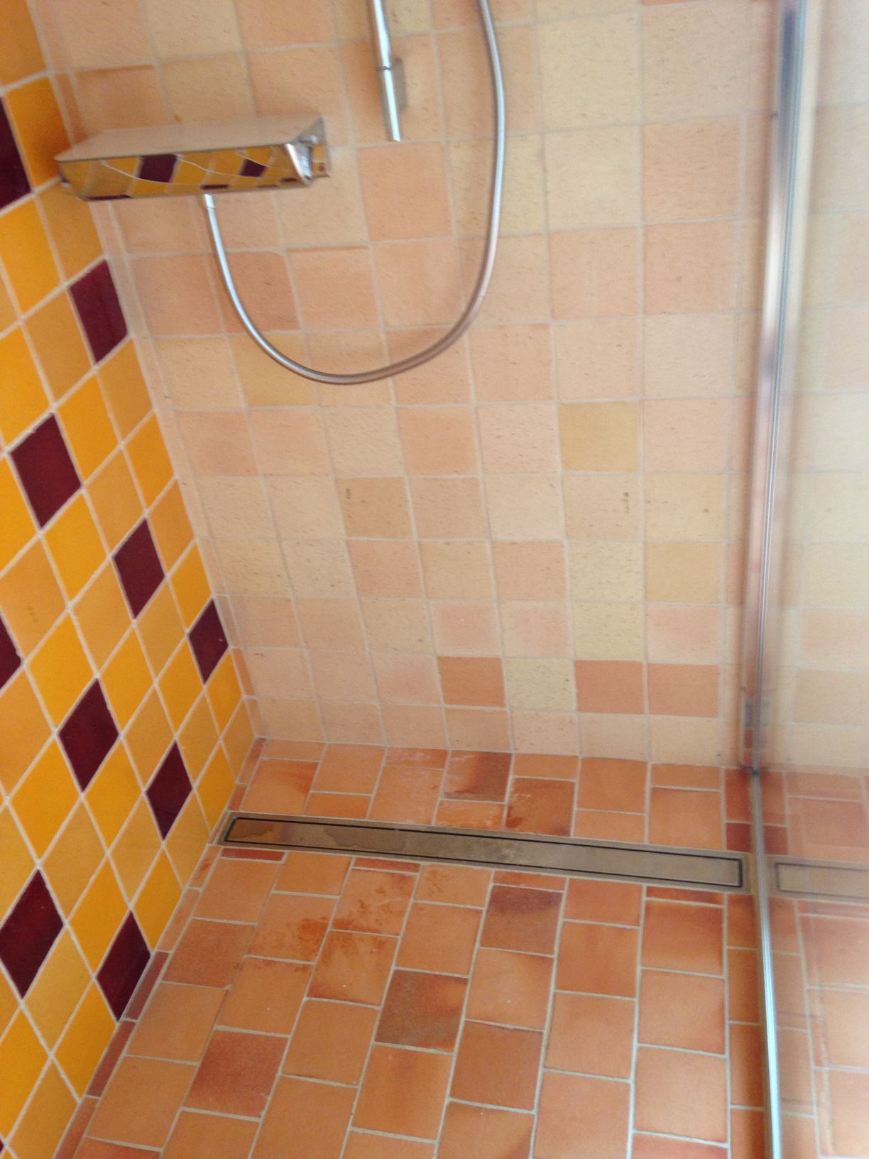 Carrelage Terre Cuite Salle De Bain | Bright Shadow Online concernant Parefeuille Terre Cuite Castorama