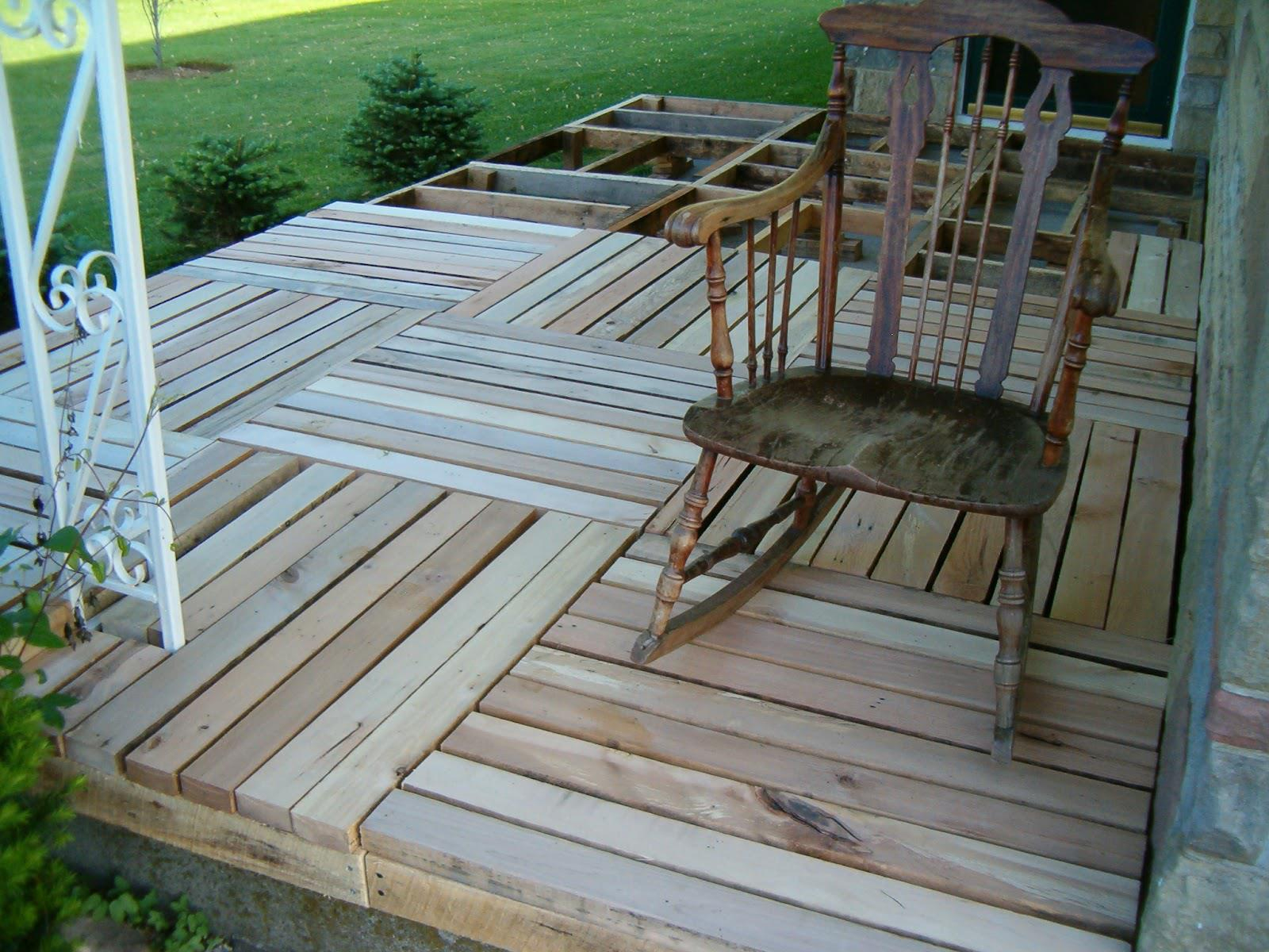 Comment Faire Une Terrasse En Palette ? | Ecopros tout Faire Une Terrasse Pas Cher