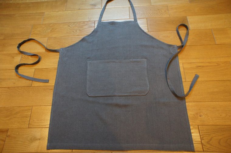 Défi Couture Pour Un Homme D'annabelle] ... Un Tablier De ... dedans Fabriquer Un Tablier De Jardinage