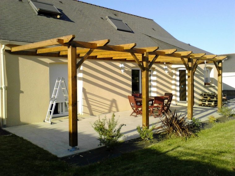 Haut Vent Pour Terrasse Unique Construction D Une Pergola En ... dedans Construire Auvent De Terrasse En Bois