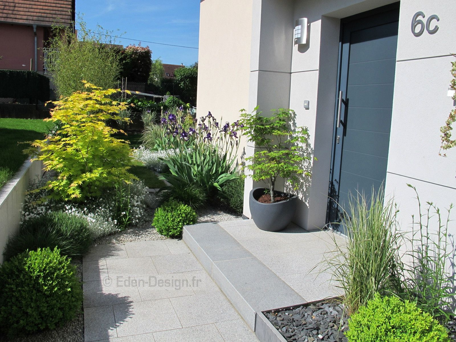 Jardin Moderne Allée D'entrée | Eden Design | Garteneingang ... pour Jardin Moderne