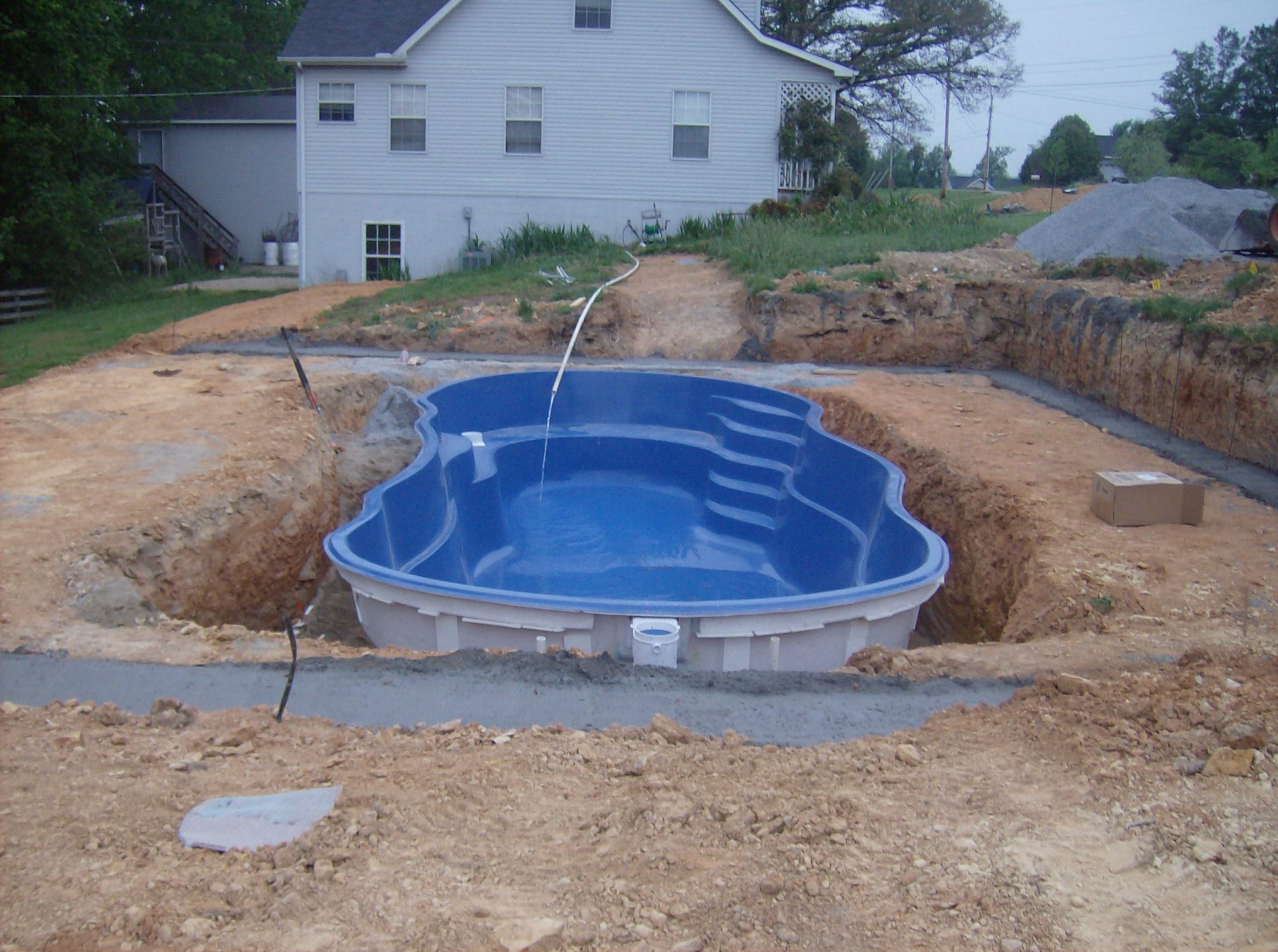 La Piscine Creusée En Fibre De Verre – Avantages, Prix  Concernant 