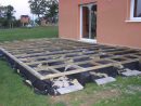 Lambourde Composite Sur Parpaing Pour Terrasse Boi ... concernant Plot Parpaing Terrasse Bois