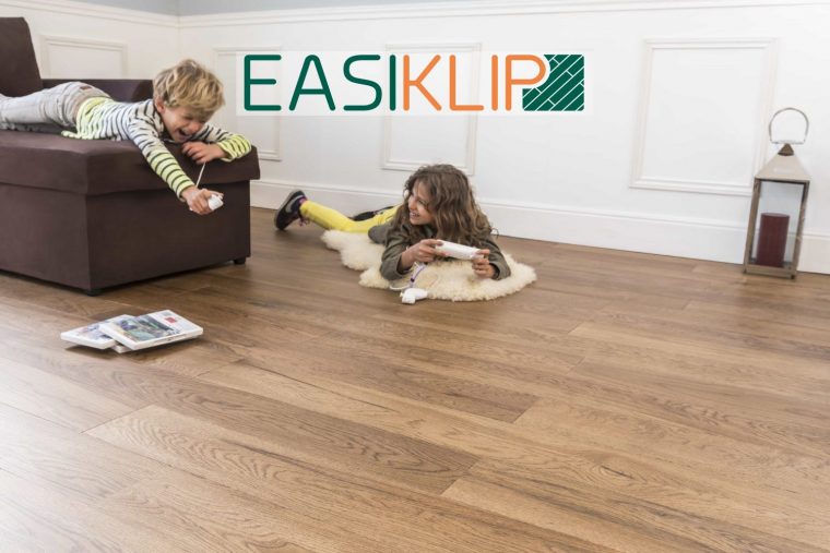 Le Parquet Contrecollé Chene Clipsable Finition Cognac Le ... serapportantà Easiklip Parquet Le Parquet Contrecollé Chene Clipsable Finition Cognac Le ... serapportantà Easiklip Parquet