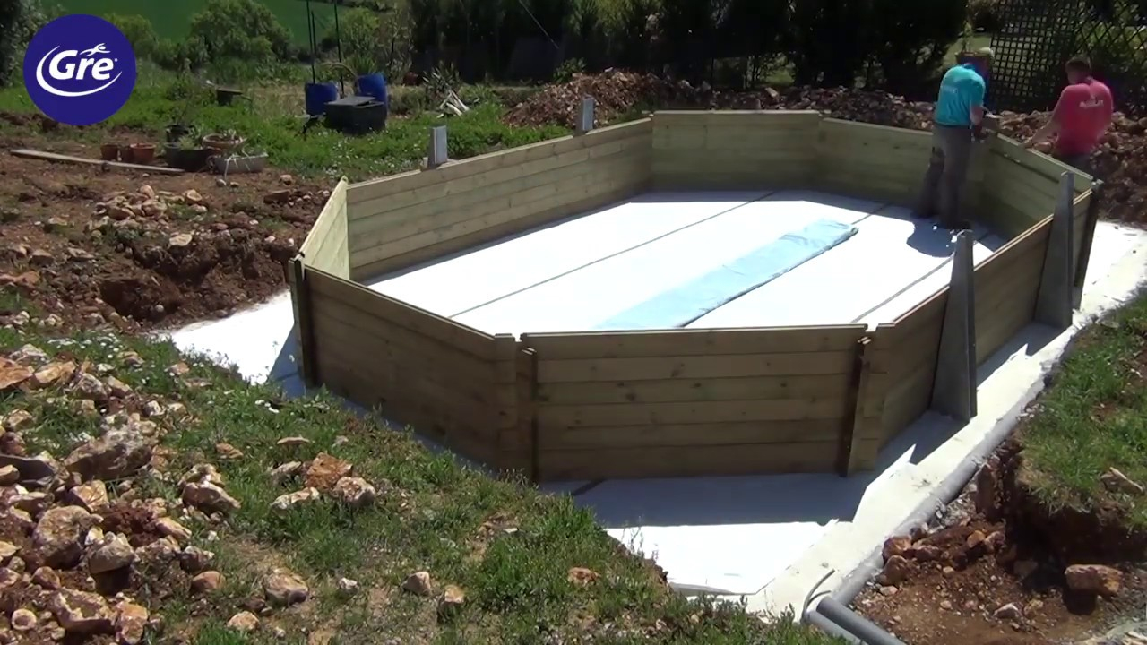 Oogarden - Montage De Piscine Hors Sol Octogonale En Bois encequiconcerne Piscine Composite Leroy Merlin