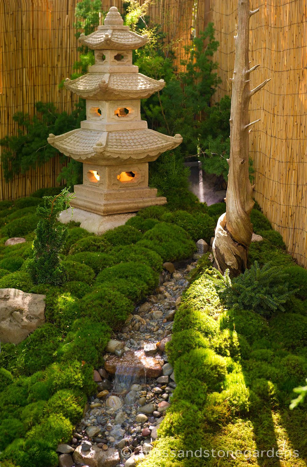 Temple Fog | Moss And Stone Gardens | Petit Jardin Zen ... intérieur Petit Jardin Zen