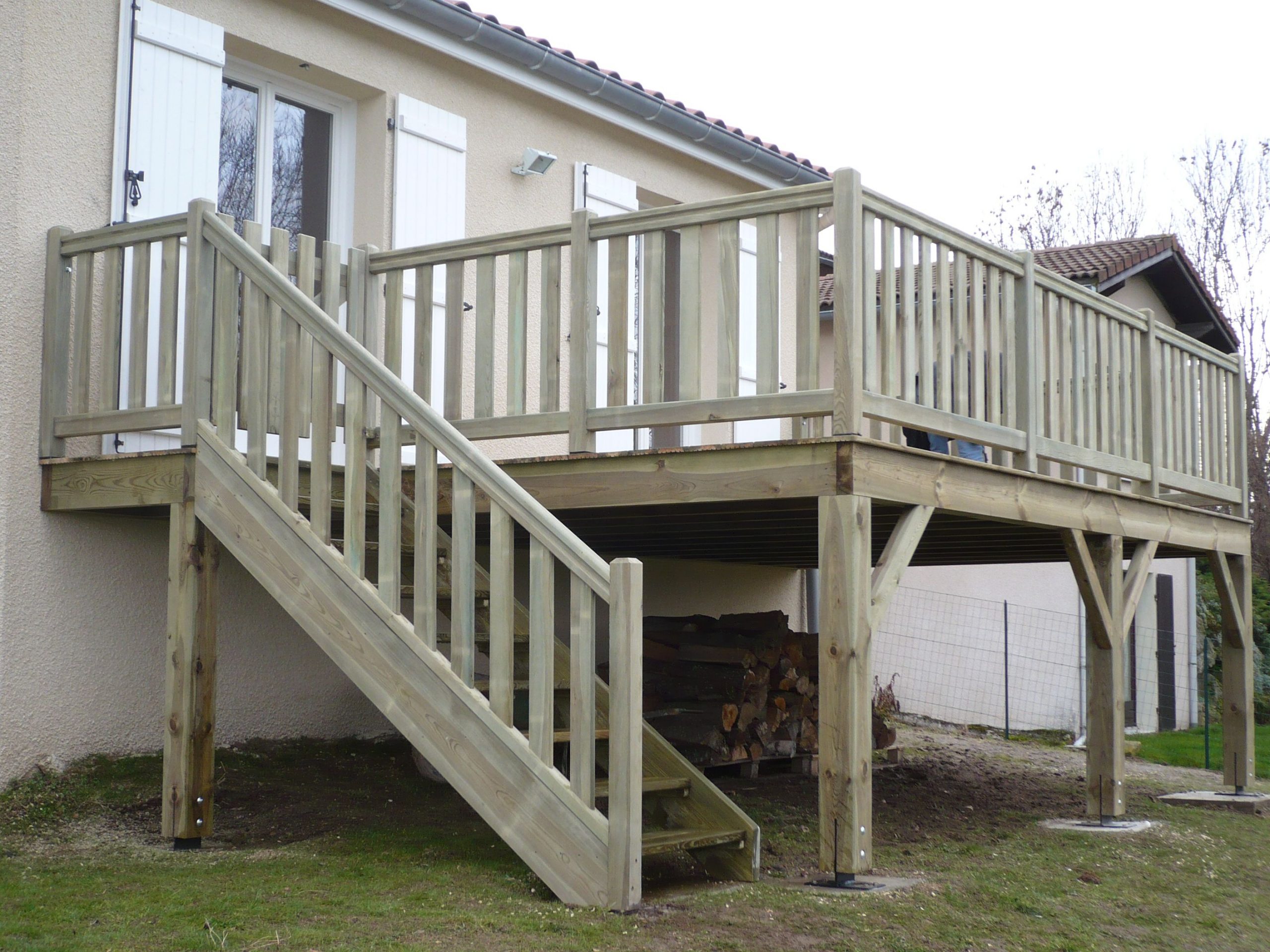 Terrasse Bois Hauteur | Terrasse Bois, Construire Terrasse ... concernant Construire Terrasse Bois Sur Pilotis