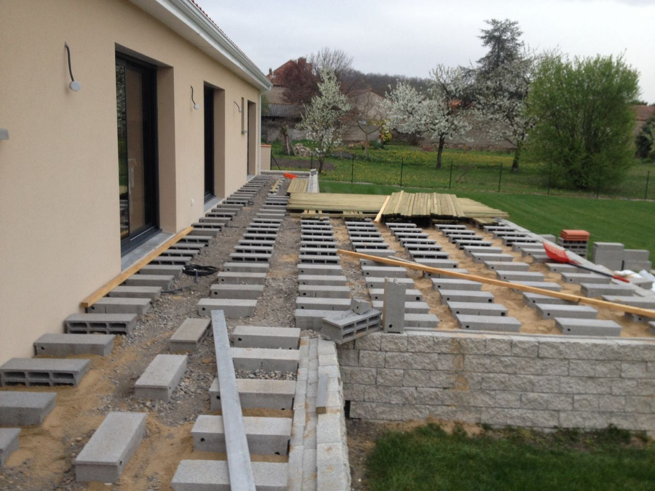 Terrasse Composite Sur Parpaing dedans Plot Parpaing Terrasse Bois