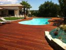 Terrasse De Piscine En Merbau Visserie Cachée Avec Margelle ... intérieur Bois Pour Terrasse Exterieur Exotique Pour Piscine