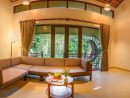 The Blossom Resort – Onsen &amp; Foot Massage Inclusive Hotel ... encequiconcerne Table Teck River Han