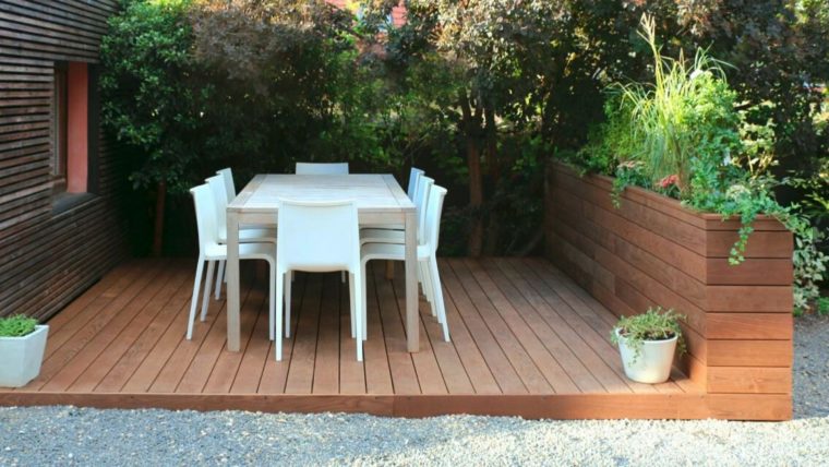 Tutoriel : Installer Une Terrasse Surélevée Sur Plots tout Monter Soi Mme Une Terrasse Sur Plots