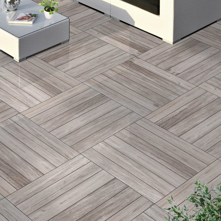 Un Carrelage De Terrasse Façon Caillebotis, Brico Dépot ... serapportantà Carrelage Exterieur Brico Depot Un Carrelage De Terrasse Façon Caillebotis, Brico Dépot ... serapportantà Carrelage Exterieur Brico Depot