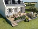 Une Terrasse Bois Sur Un Terrain En Pente | La Maison Saint ... serapportantà Aménagement Extérieur Maison Terrain En Pente
