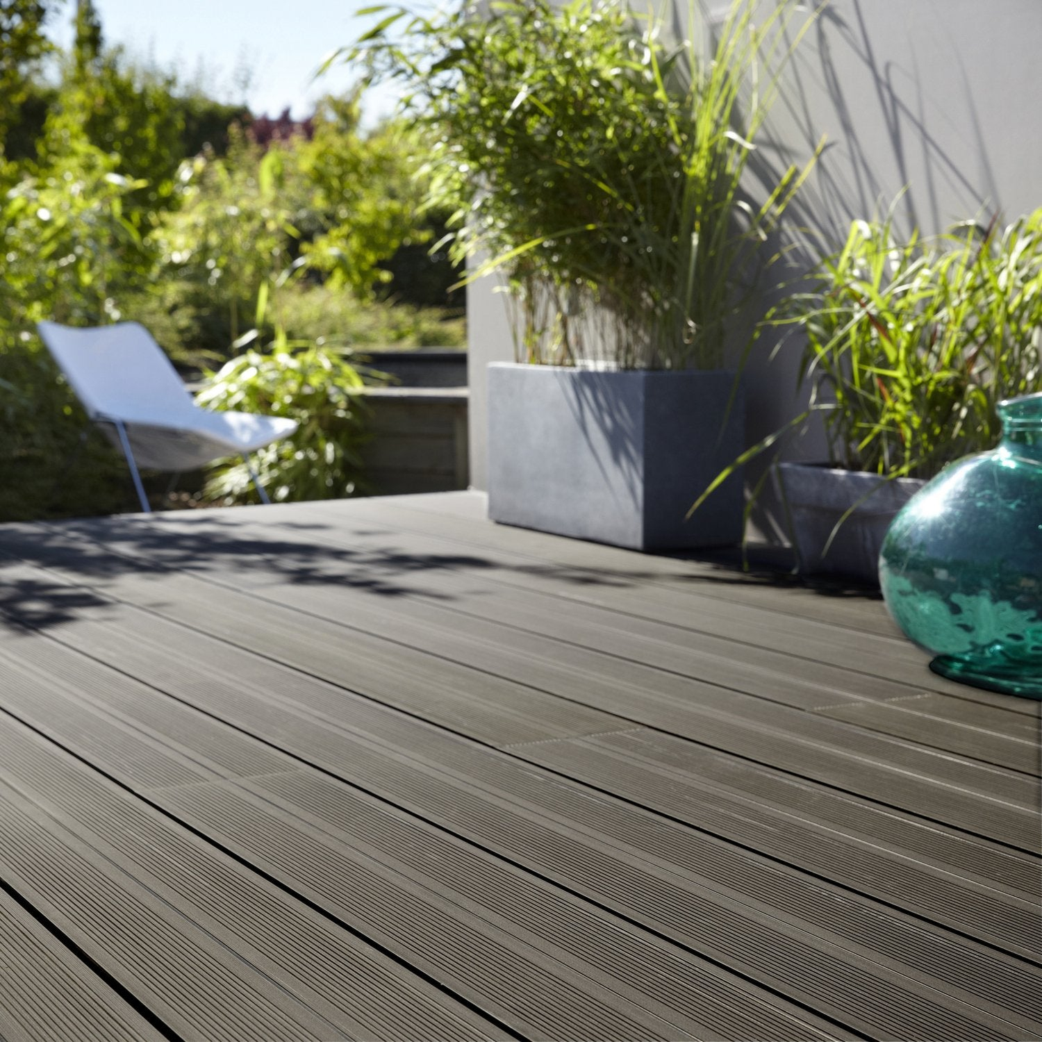 Une Terrasse Qui Respecte L'environnement | Leroy Merlin concernant Bois Helsino