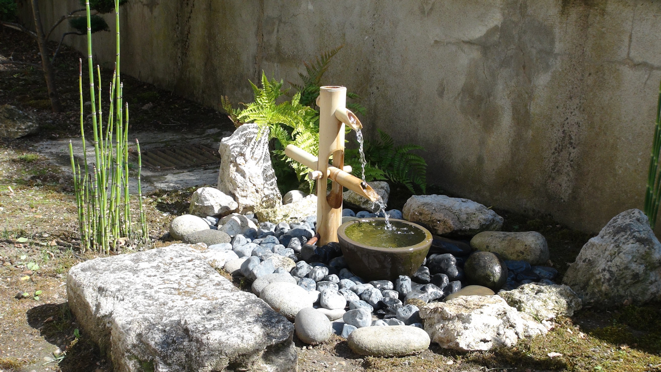 Zénitude Au Jardin » Shishi Odoshi – Fontaine En Bambou destiné Fontaine Japonaise