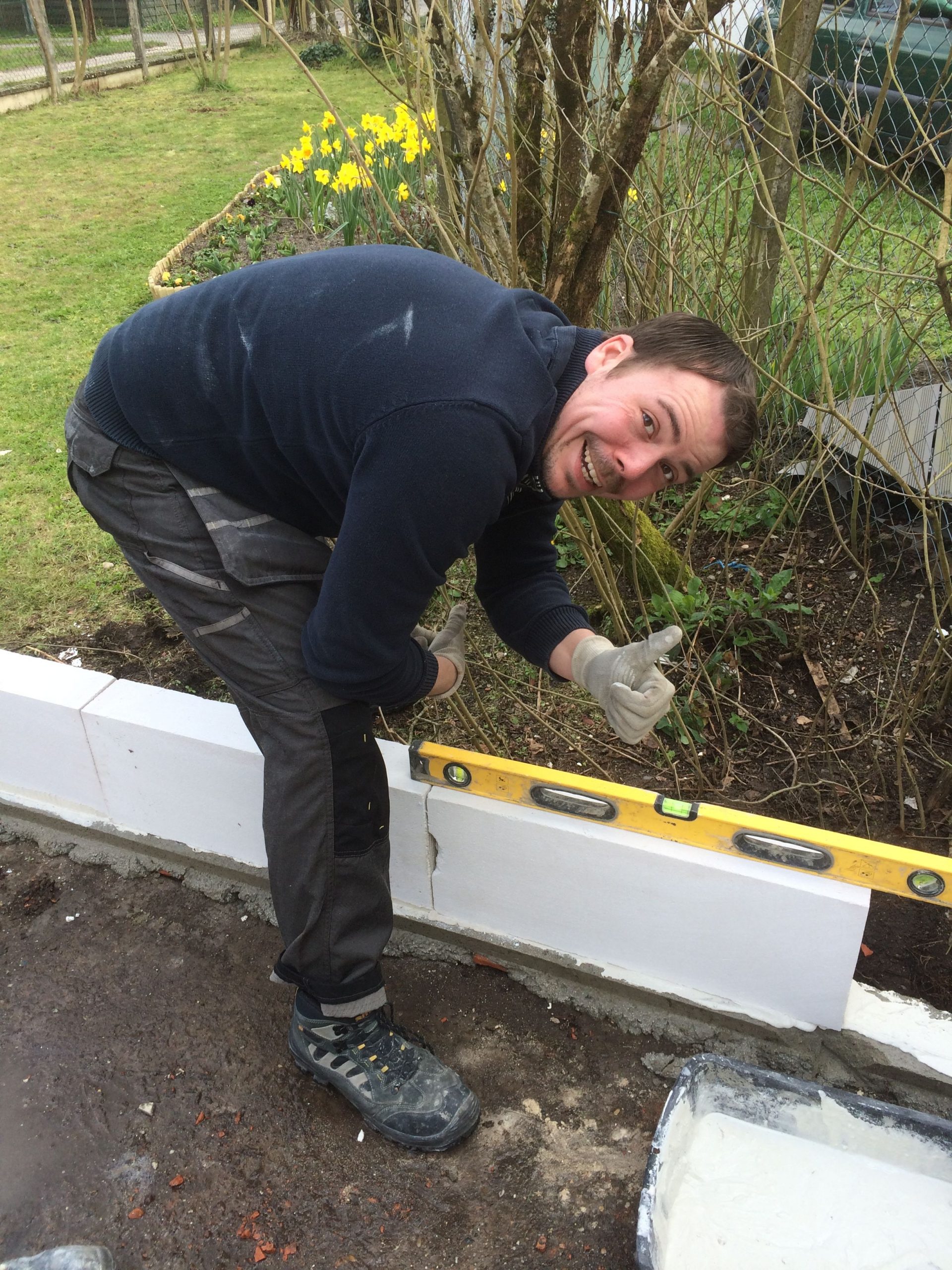 Besoin-Daide-Soen encequiconcerne Abri De Jardin En Beton Cellulaire