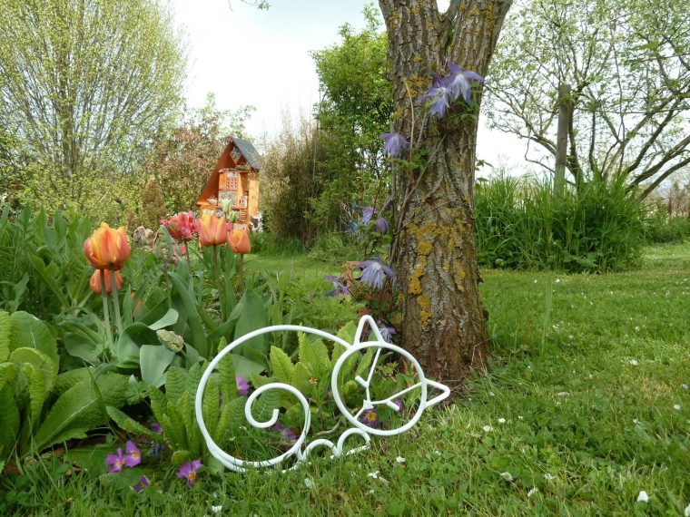 Chat Qui Dort En Fer Forgé Blanc Pour Décoration De Jardin ... dedans Décoration Jardin Fer Forgé