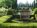 Château De Brantes Garden And Grounds - Avignon Tourisme ... pour Creation Parc Et Jardin