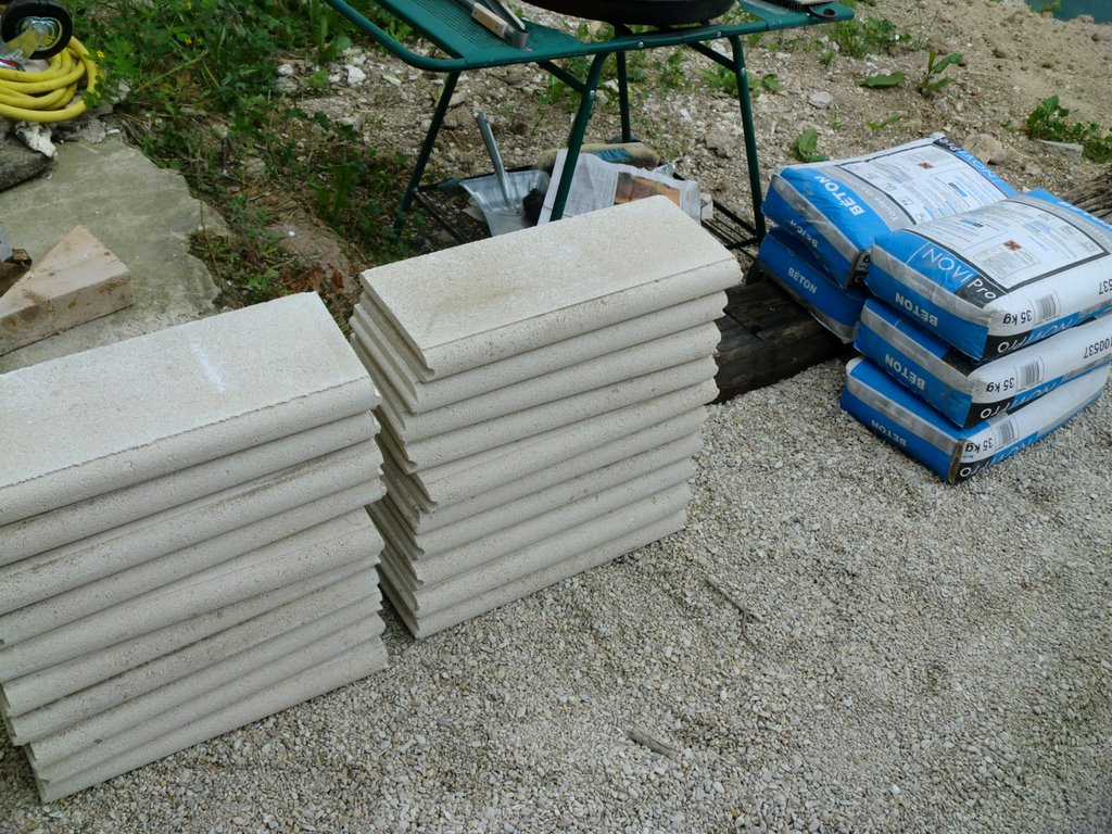 Comment Poser Des Bordures De Jardin En Beton ? dedans Bordure Beton De Jardin