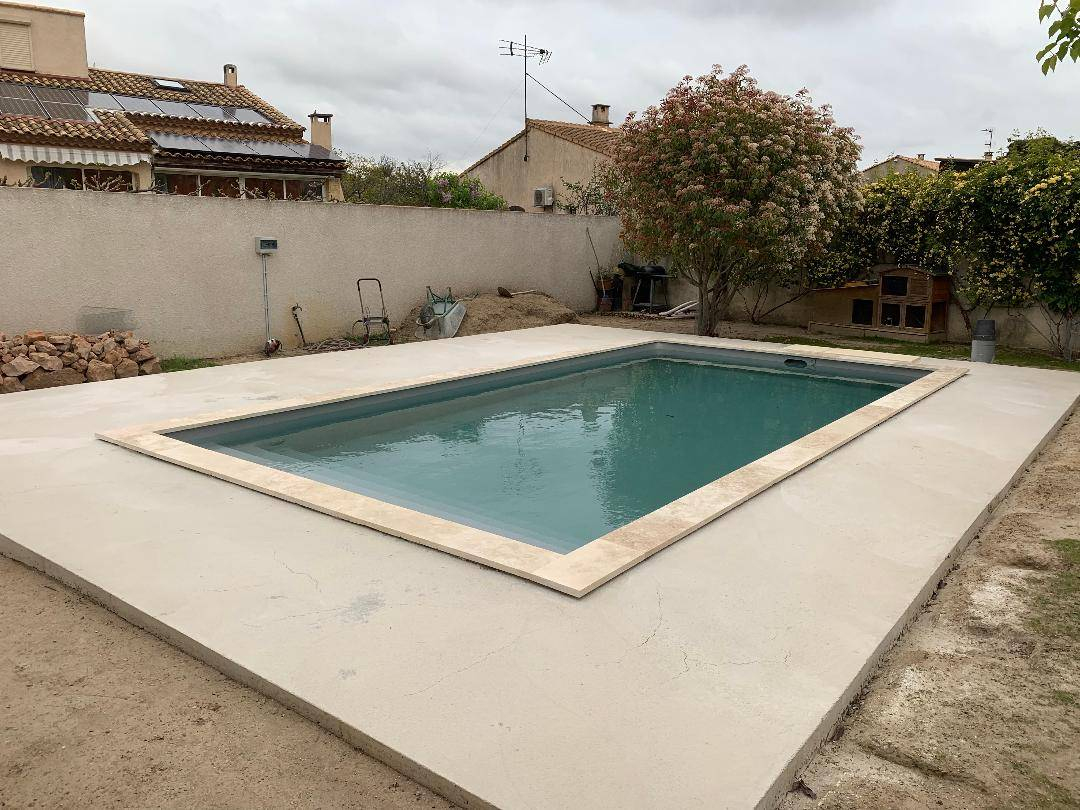 Construction D'une Piscine Desjoyaux De 7X3.5 Mètres Sur ... à Avis Piscine Desjoyaux