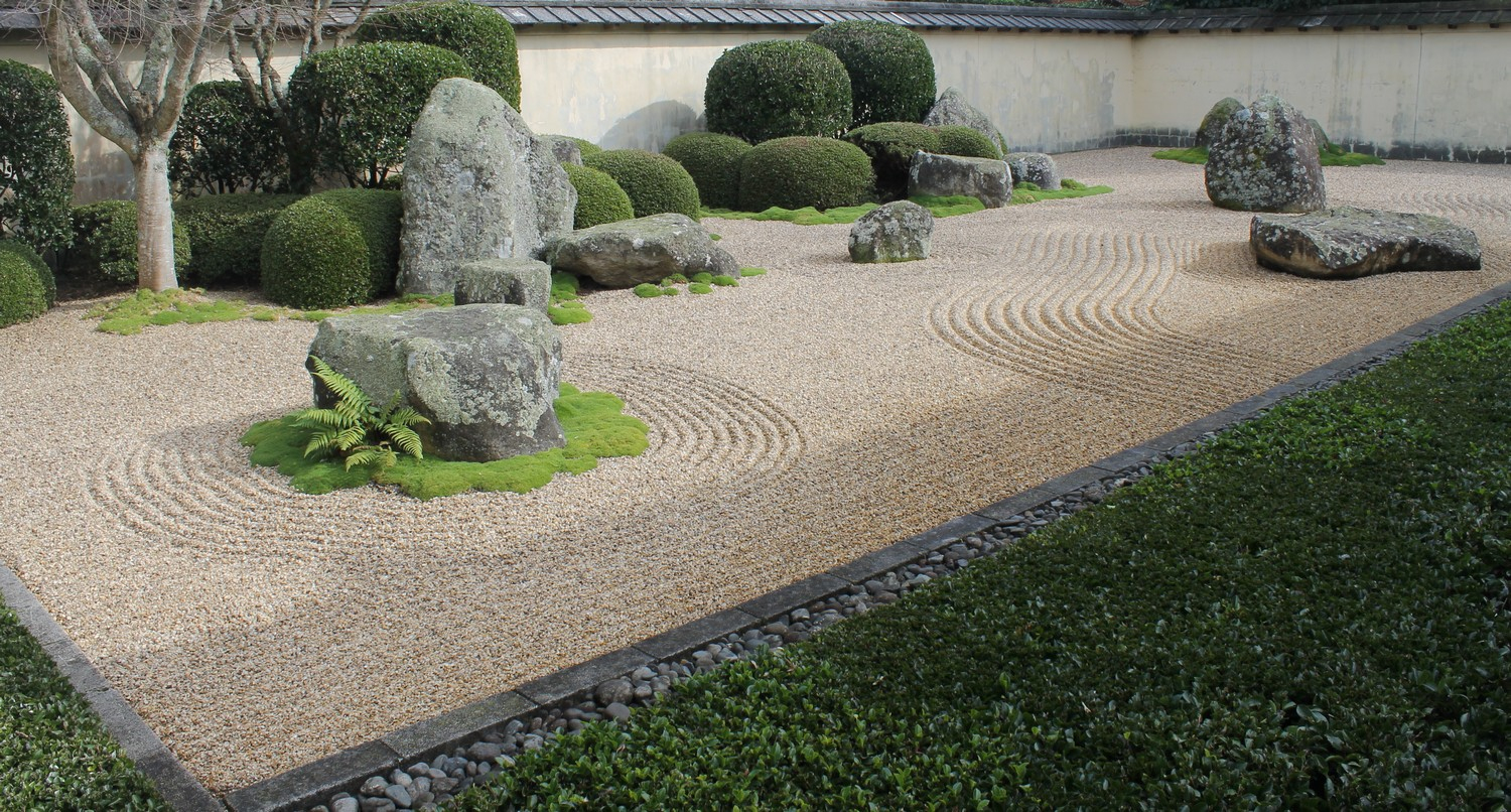 Déco Japonaise Pour Jardin Et Terrasse, Et Si Vous Passiez ... encequiconcerne Accessoires Pour Jardin Japonais