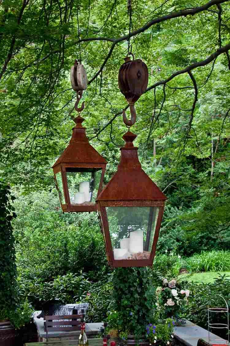 Déco Style Industriel Au Jardin : 30+ Idées Pour La Faire ... pour Deco Metal Jardin