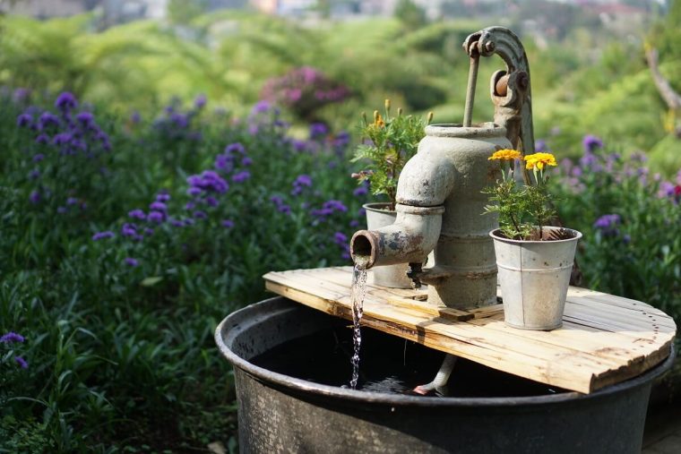💧pompe À Eau Manuelle 2020: Test Et Recommandations encequiconcerne Pompe A Eau Jardin
