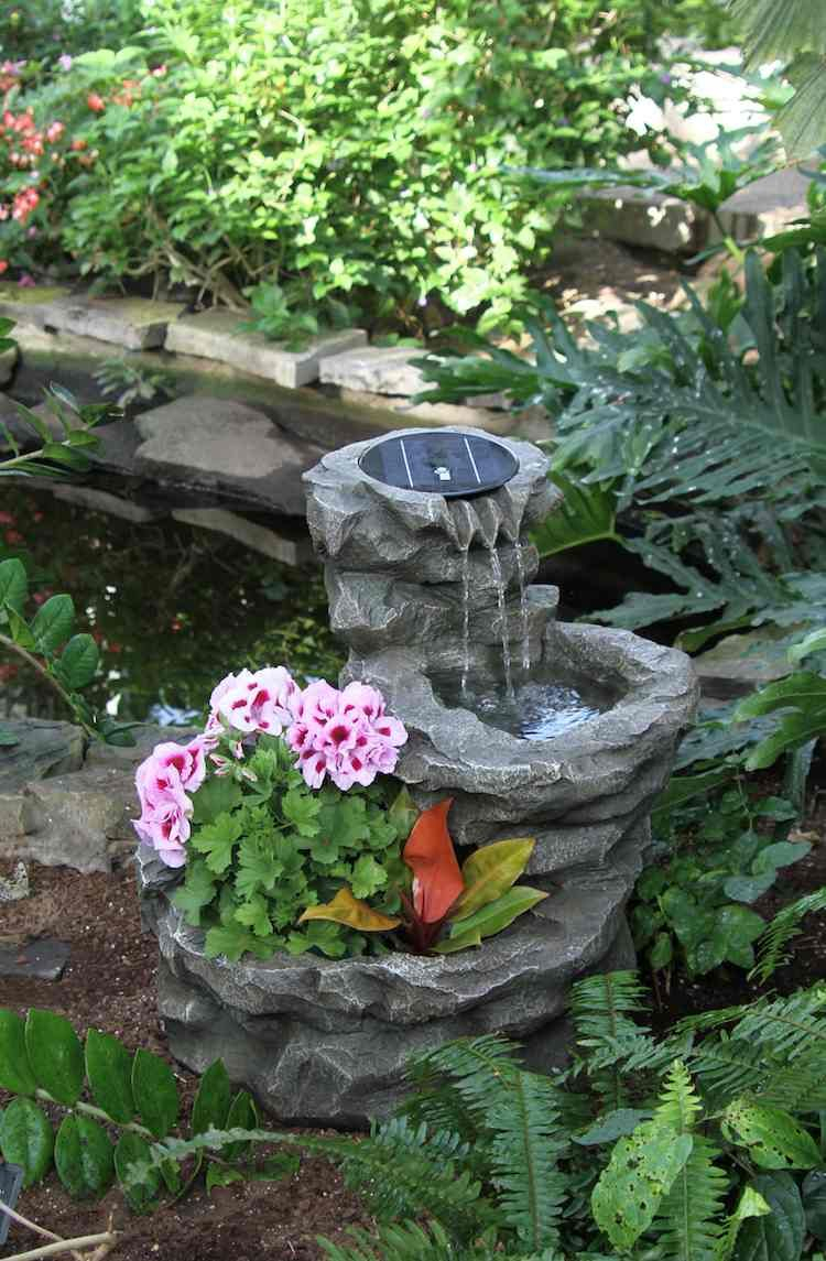 Fontaine Extérieure À Faire Soi-Même : 85 Points D'eau ... concernant Fabriquer Une Fontaine De Jardin