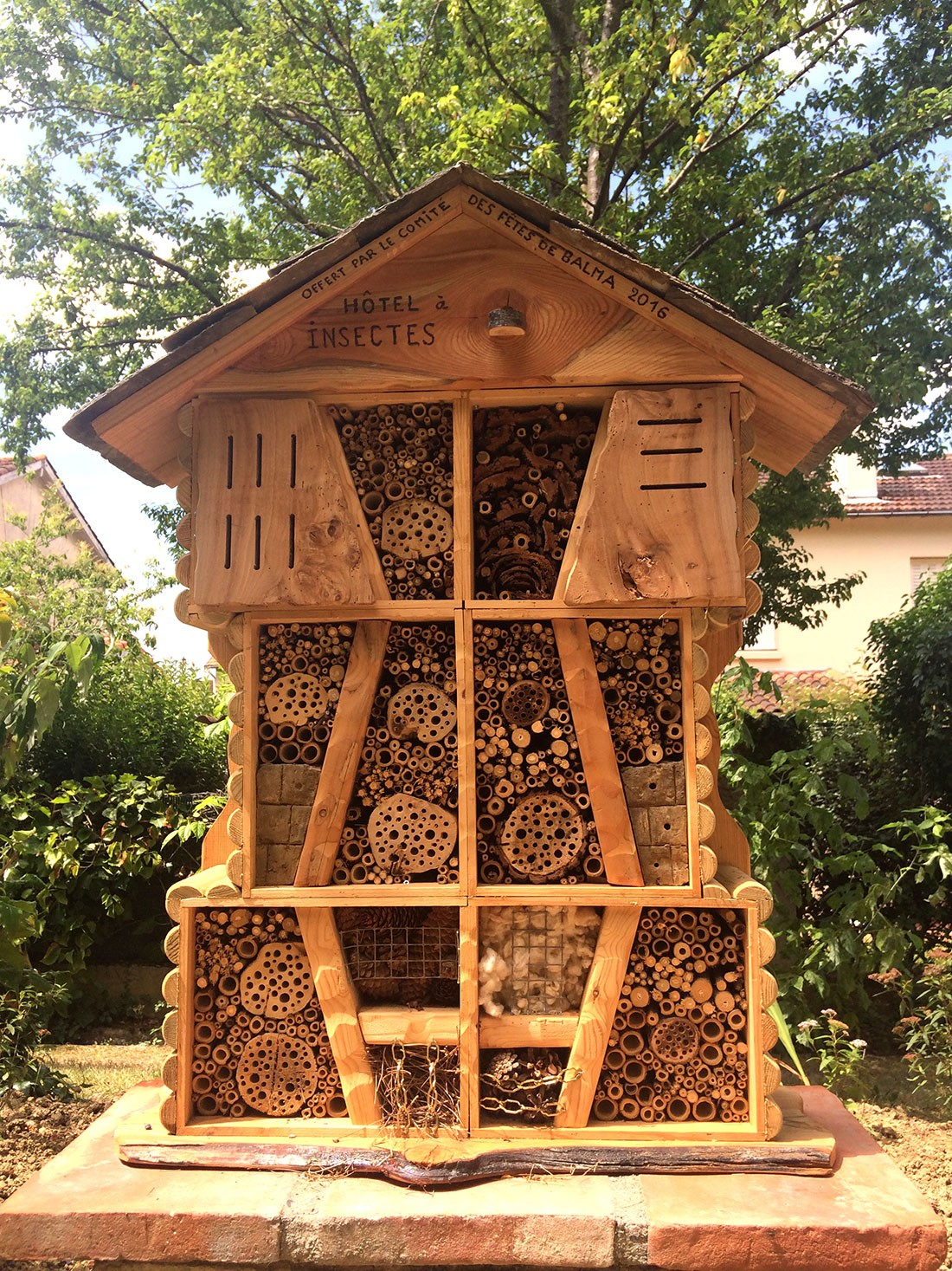 Installer Un Hôtel À Insectes Dans Son Jardin - Blog Jardin avec Abris Pour Insectes Du Jardin