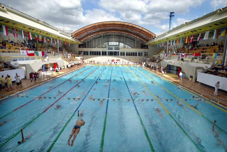 Le Top 5 Des Piscines Découvertes L'été À Paris pour Piscine Buttes Chaumont Le Top 5 Des Piscines Découvertes L'été À Paris pour Piscine Buttes Chaumont