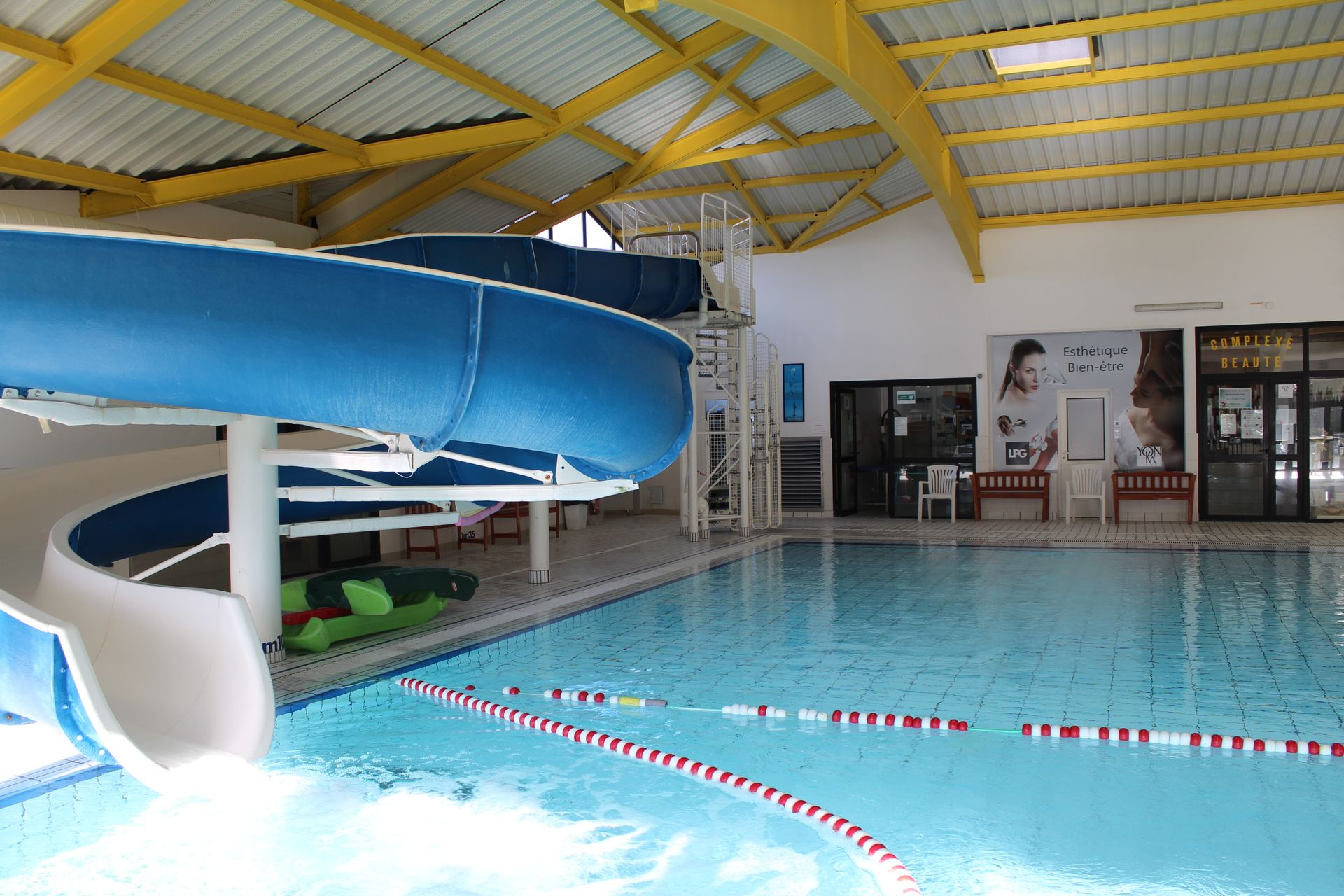 Les Prestations Des Bains De L'isle À Saint-Seurin-Sur-L'isle avec Piscine St Seurin Sur L Isle