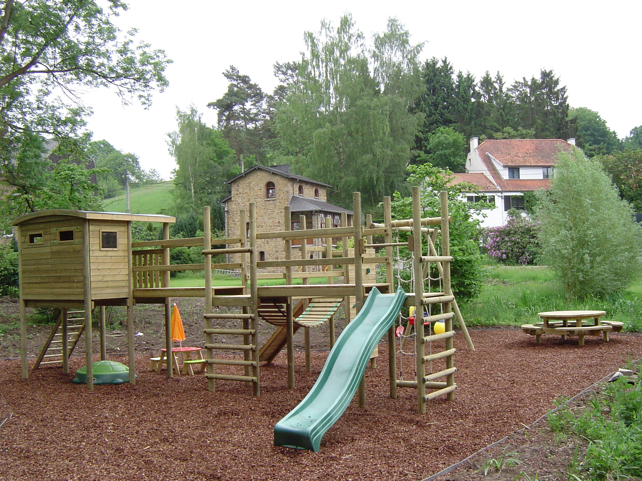 Magasin De Jeux Extérieurs Pour Enfants (Balançoire,...) À Namur concernant Jeux De Jardin En Bois