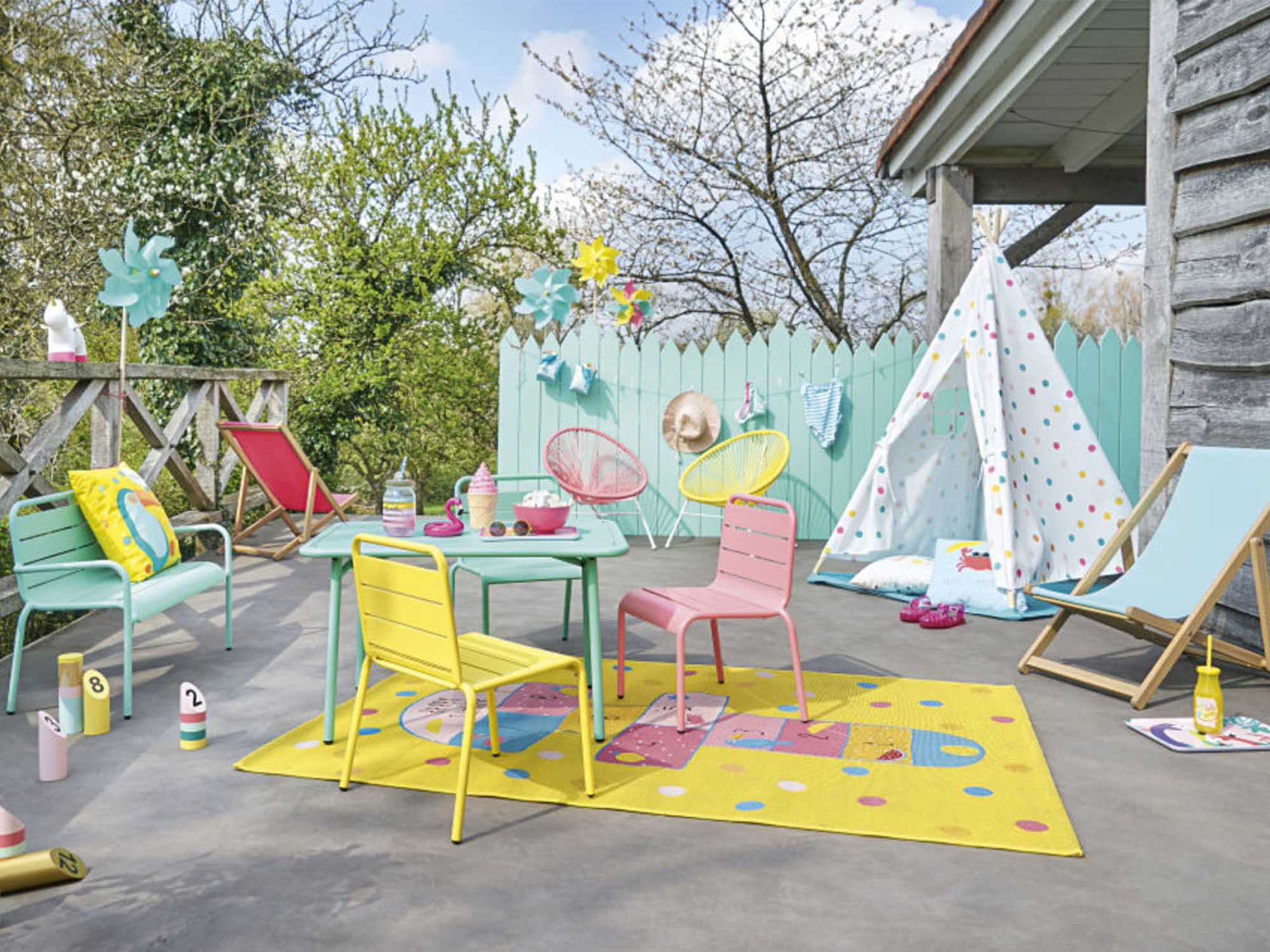 Mobilier De Jardin Pour Enfants: Notre Sélection Pour Jouer ... avec Mobilier De Jardin Enfant