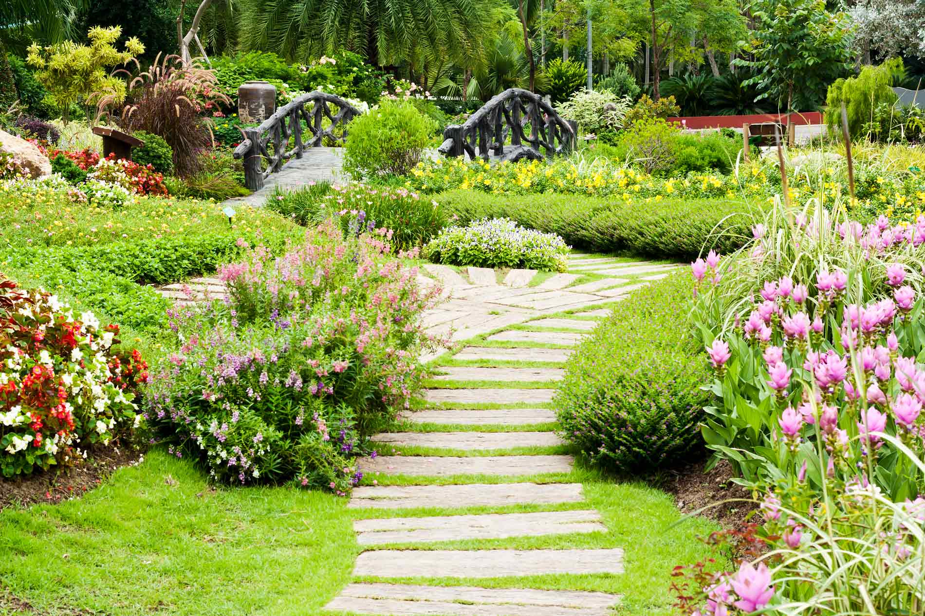 Paysagiste : La Solution Pour Un Jardin Agréable Et Optimisé ! destiné Composer Un Jardin