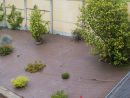 Quels Sont Les Différences Entre Une Toile De Paillage Et Un ... intérieur Bache Mauvaise Herbe Jardin